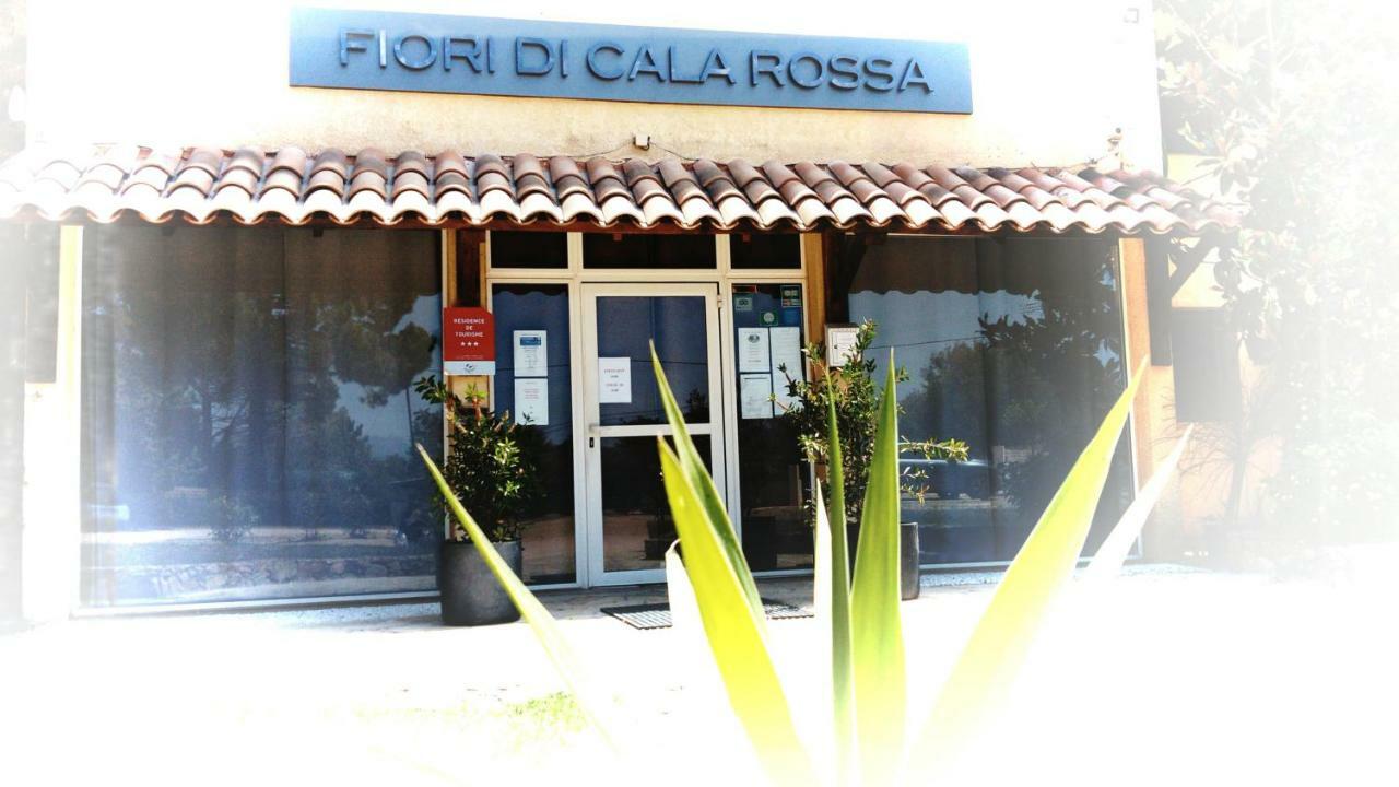 Residence Fiori Di Cala Rossa Lecci Exterior foto